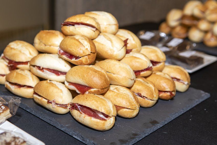 Bandeja de chapatinas de jamón