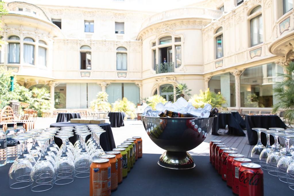 Foto del catering previa al comienzo del evento Organización integral de catering para eventos en Madrid